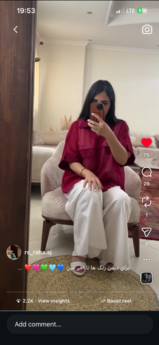 شومیز زرشکی حریر کریشه فری سایز برش روی سینه